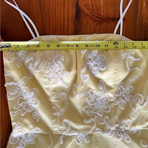 Masquerade mesh dress with 3-D floral appliqué spaghetti straps Size 9/10 EUC - Picture 12 of 16